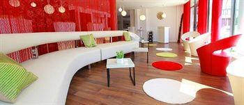 Hotel Brit Marseille Aeroport 3*