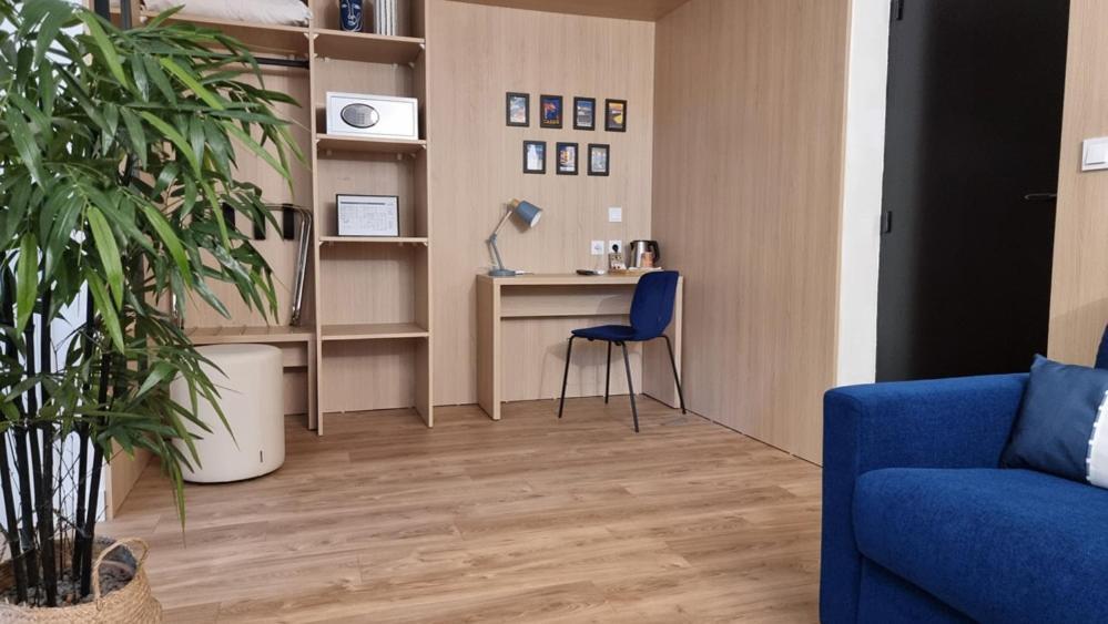 Brit Marseille Aeroport Hotel 3*